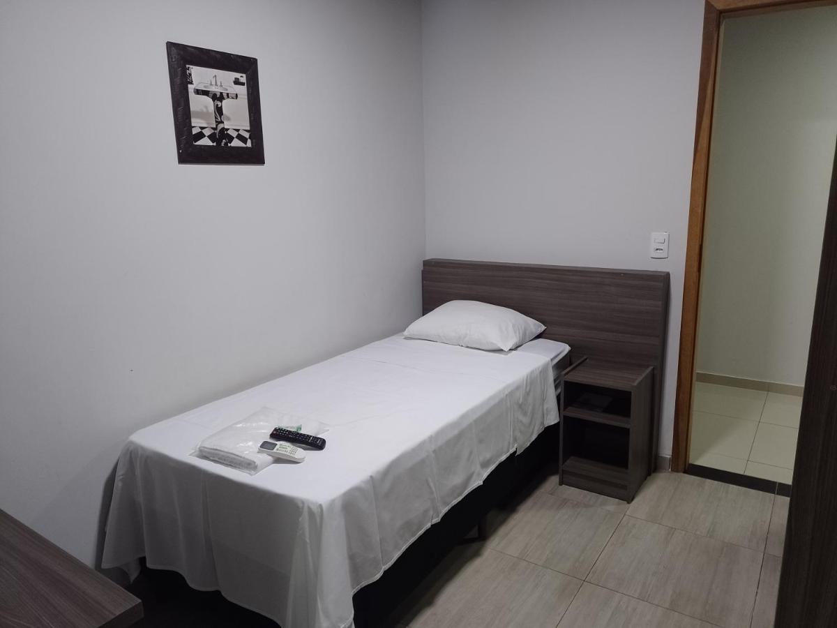 Hotel Rof Telemaco Borba Экстерьер фото