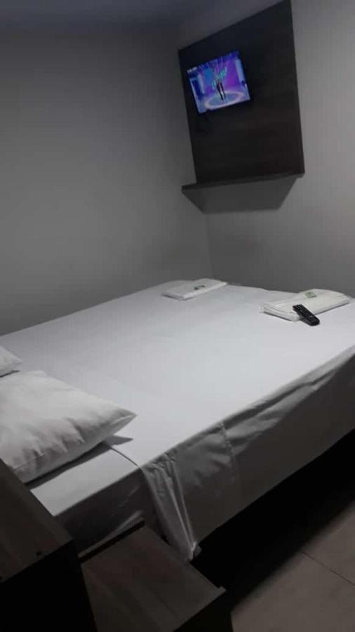 Hotel Rof Telemaco Borba Экстерьер фото