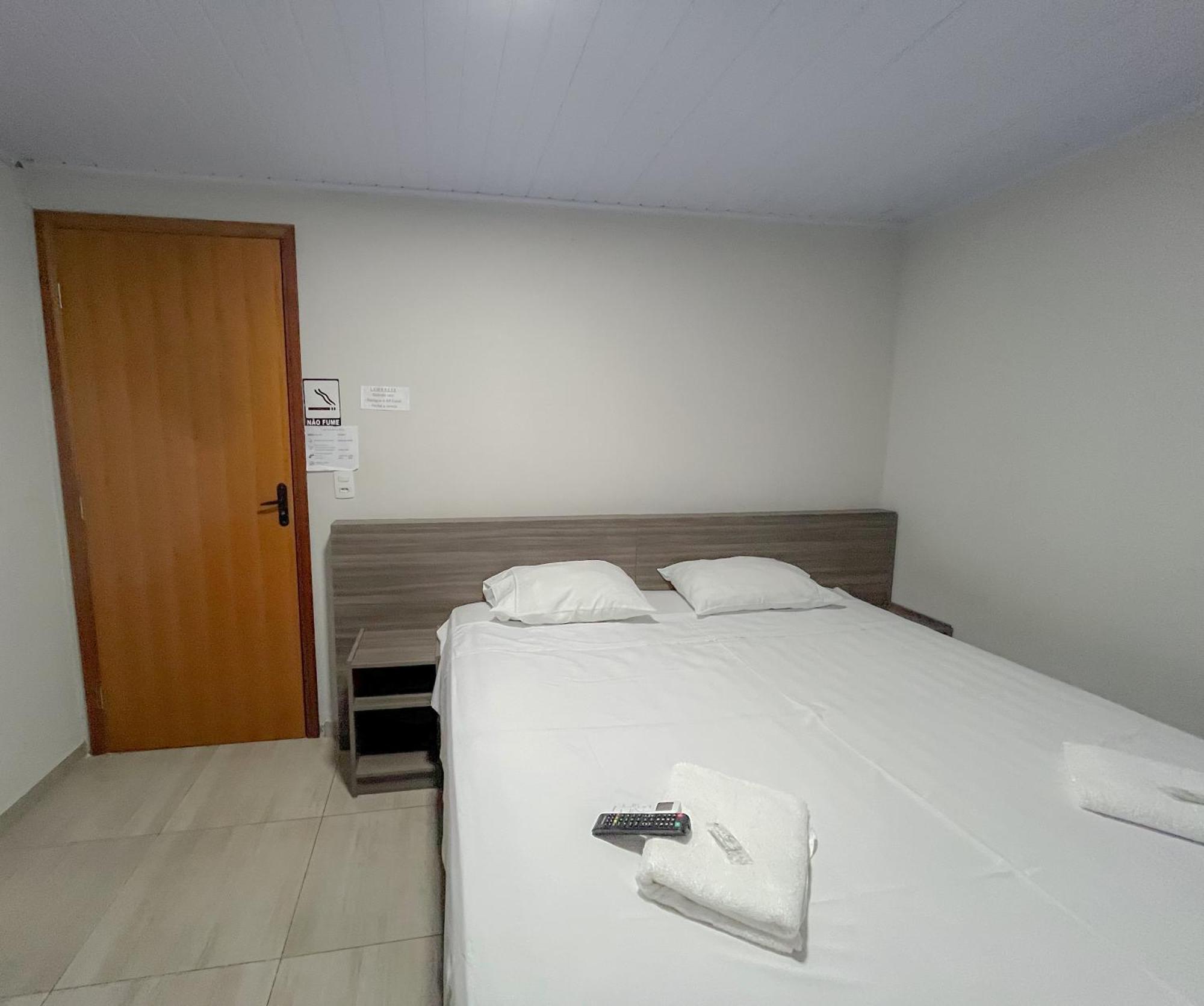 Hotel Rof Telemaco Borba Экстерьер фото