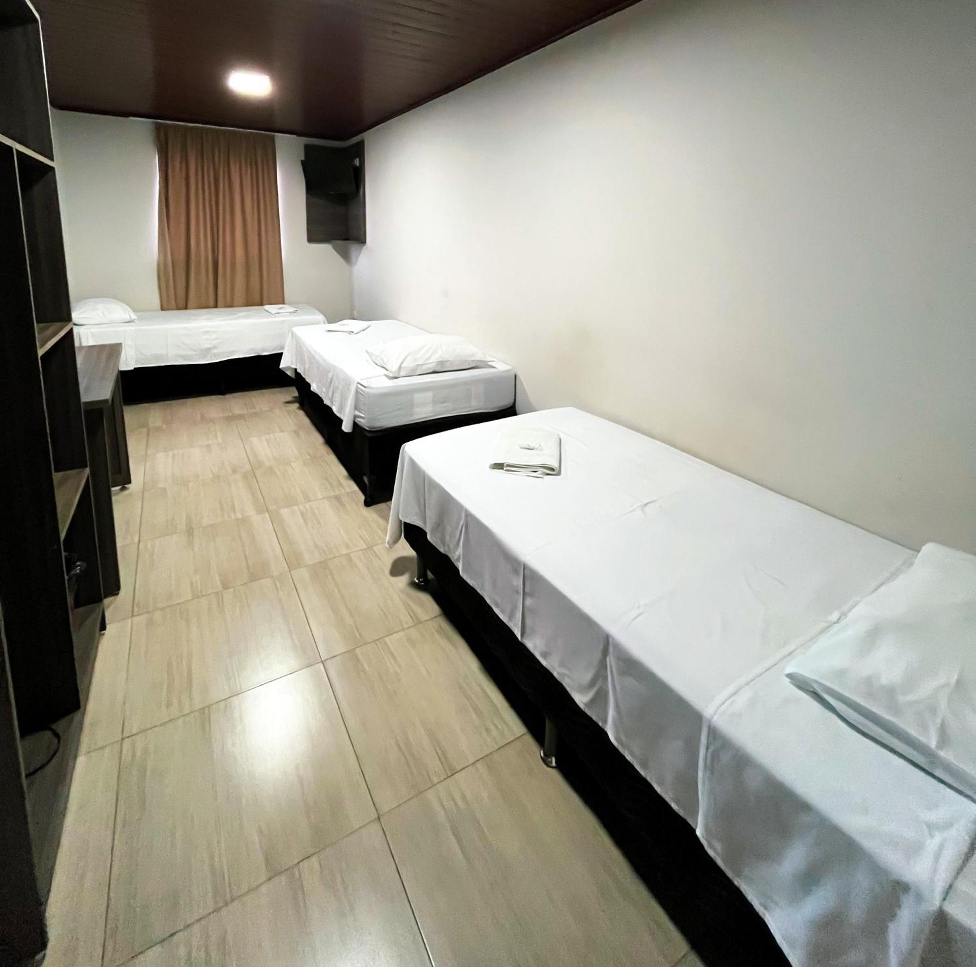 Hotel Rof Telemaco Borba Экстерьер фото